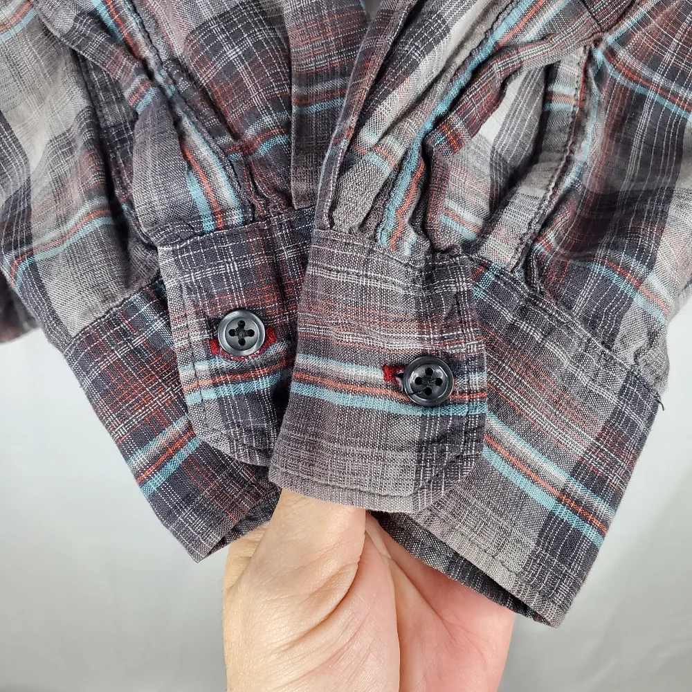 ♧ Wrangler Snap Front Plaid Shirt Size Medium Red White Blue and Gray